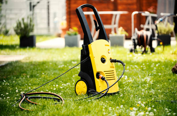 Best Driveway Pressure Washing  in Lakemoor, IL